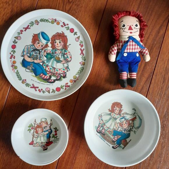 Vintage Raggedy Ann & Andy Dishes & Doll 1960s 70s - Picture 1 of 11